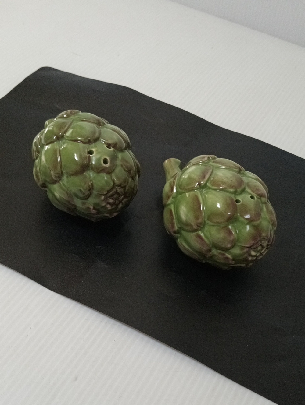 Green Ceramic Artichoke Salt and Pepper Shakers - Home Art